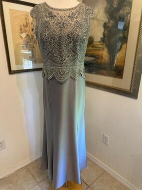 MGNY Madeline Gardner Embellished Silver Evening Gown Size 14
